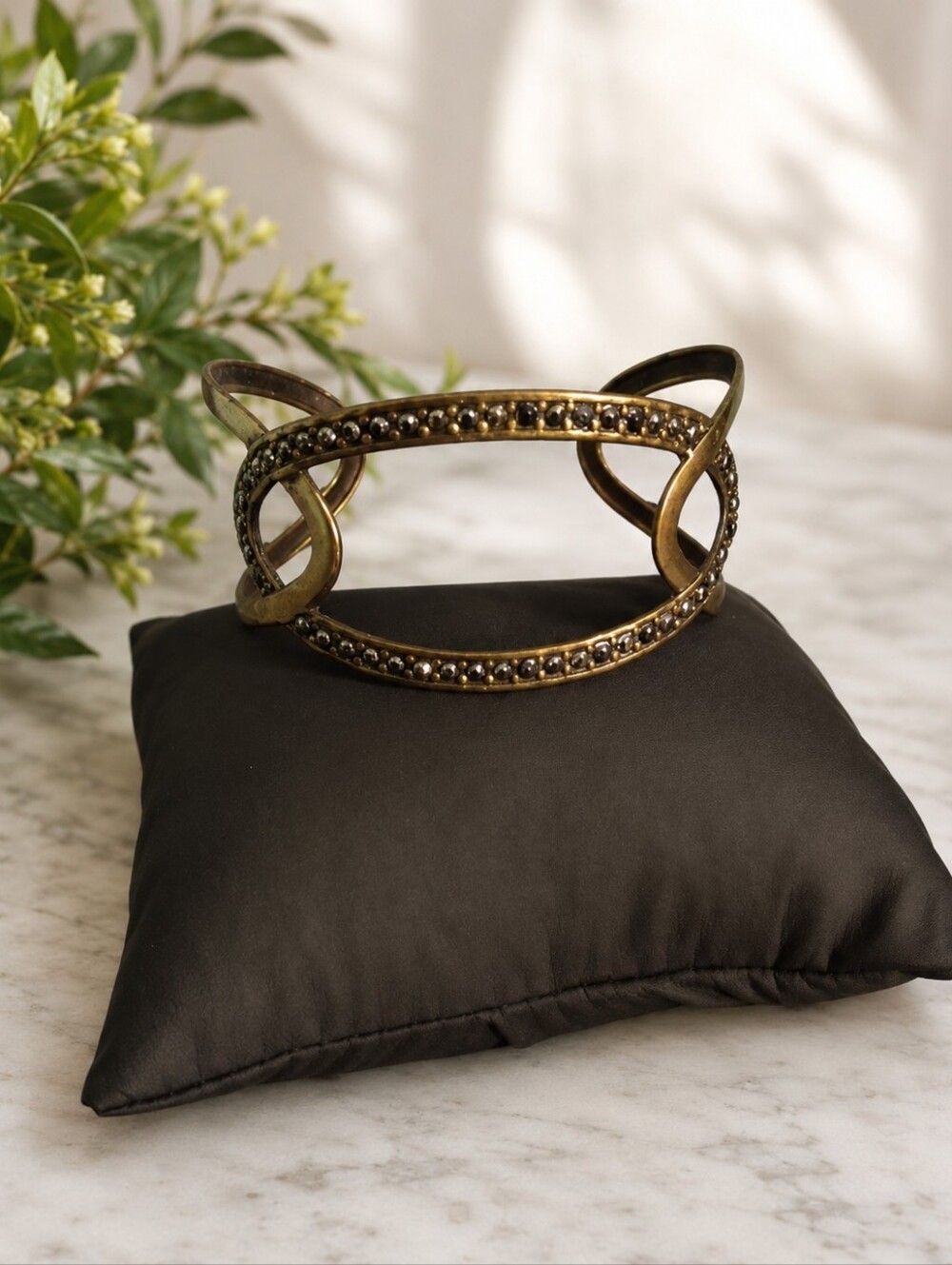 Paparazzi Never a Dull Moment brass bracelet